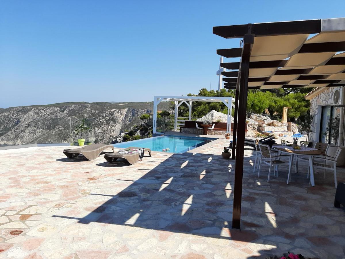 Villa Esperia Kampi  Exteriör bild