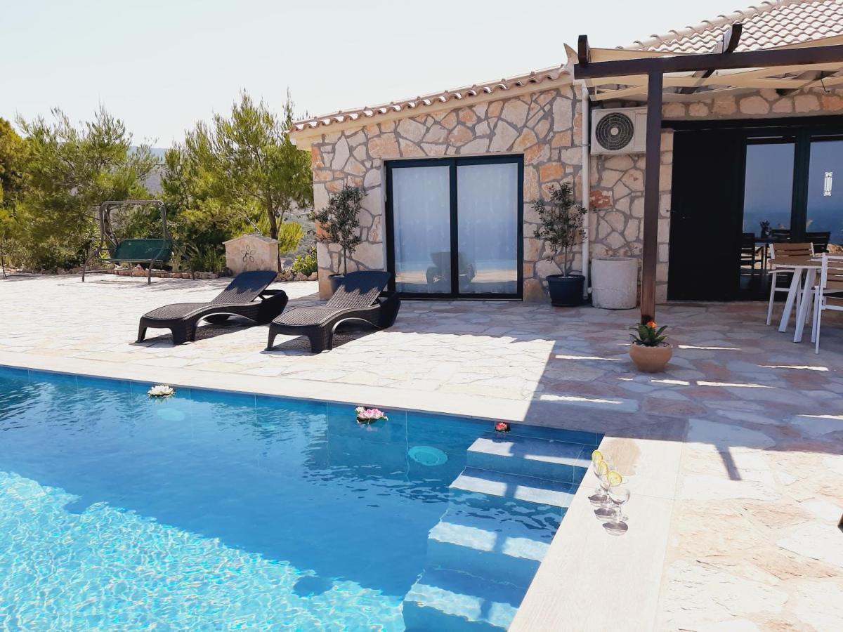 Villa Esperia Kampi  Exteriör bild
