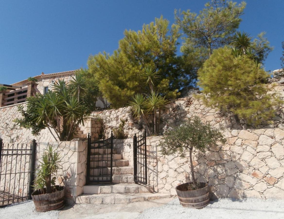 Villa Esperia Kampi  Exteriör bild